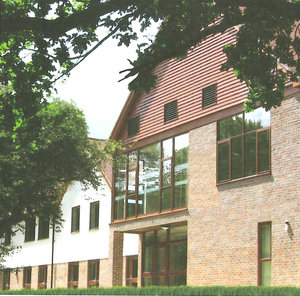 https://crowboroughcarehome.co.uk/wp-content/uploads/2025/08/Exterior2-1.jpg